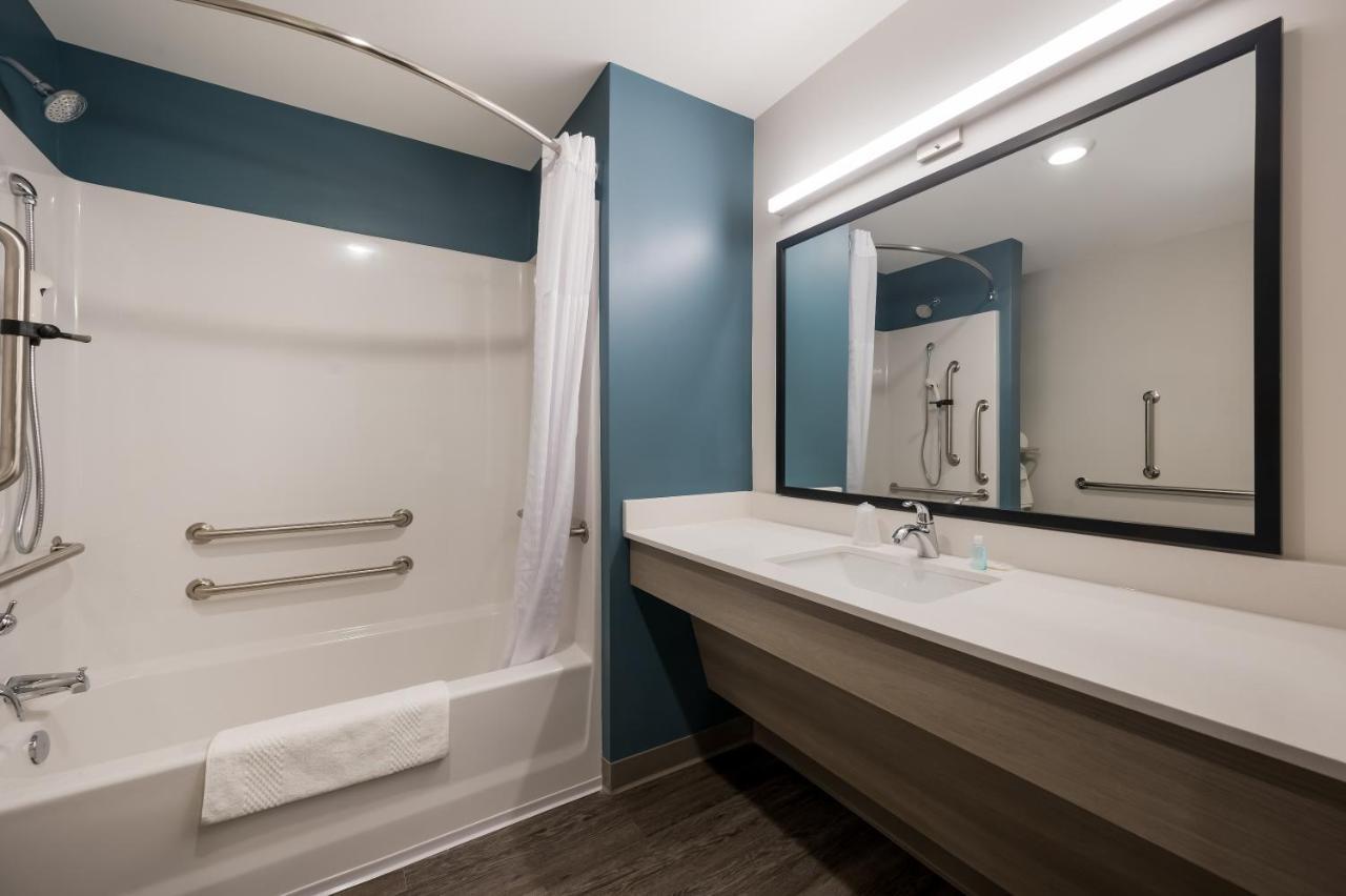 Woodspring Suites Detroit Sterling Heights Exterior photo